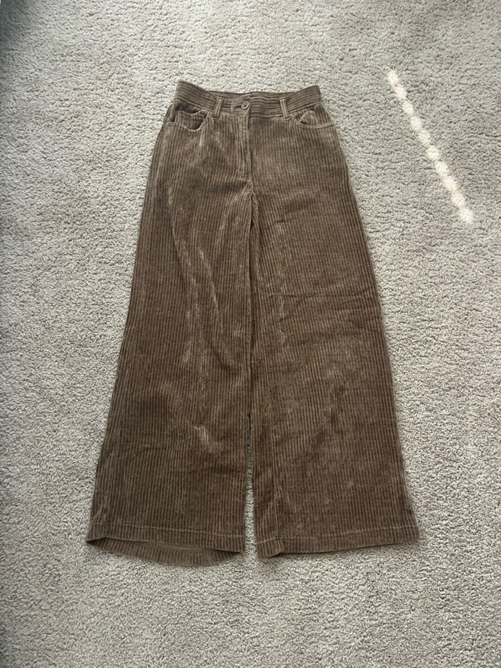 Ribbed corduroy pants